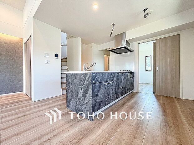 家族の健康を支えるキッチン。毎日使う場所だから気持よく使えて、居心地の良い空間に。