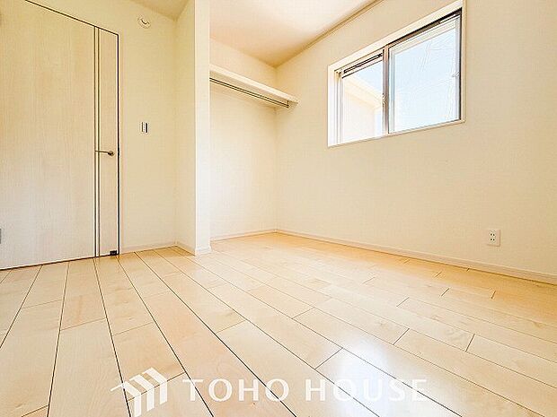 一日の疲れをいやしてくれる主寝室。自分時間を快適に過ごすプライベートルーム。