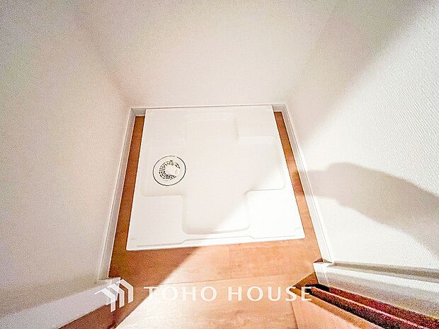 洗濯機を配置しても十分なスペースを確保しております。