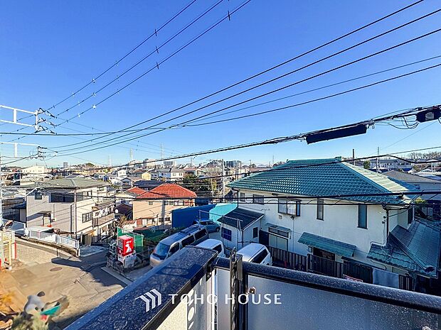 開放的で気持ちの良い眺望と青い空を満喫できます。