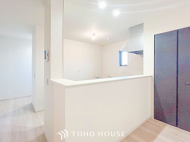 美味しいお料理も楽しいお喋りもキッチンを中心に広がります。