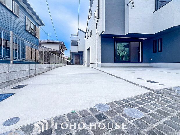 カースペースもゆとりある空間を保っています。