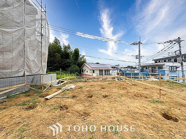 時間のゆとりと空間、爽やかな陽光がもたらす光と風を贅沢なまでに感じる暮らしが始まります。