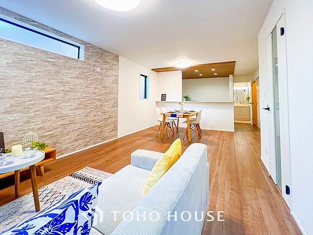 ご家族やお客様との時間など、多くの時を刻む空間。何気なく過ぎる時でさえも上質なひと時に。