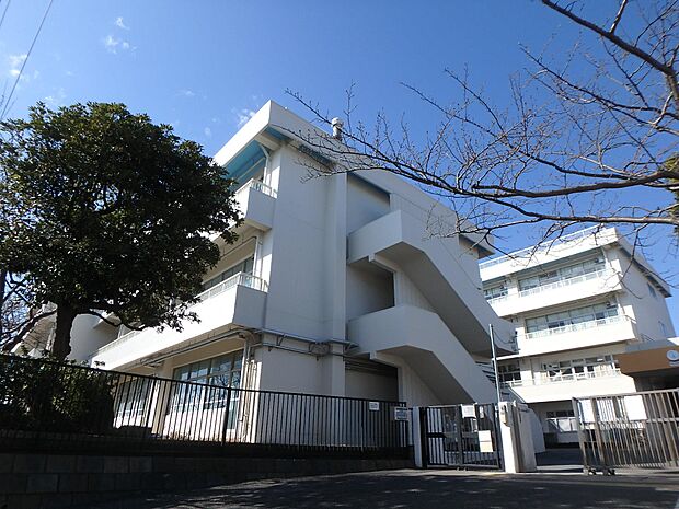 横浜市立高舟台小学校