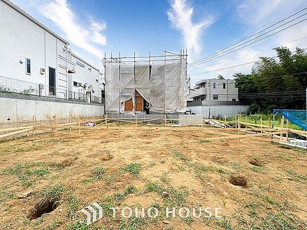 都市機能の利便性と豊かな緑に恵まれた住環境です。