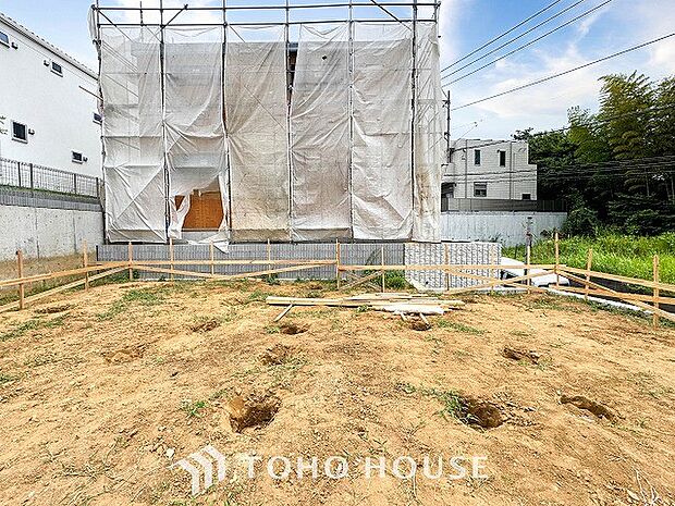 閑静な住宅地で小さなお子様がいるご家族にも安心な住環境が魅力です。