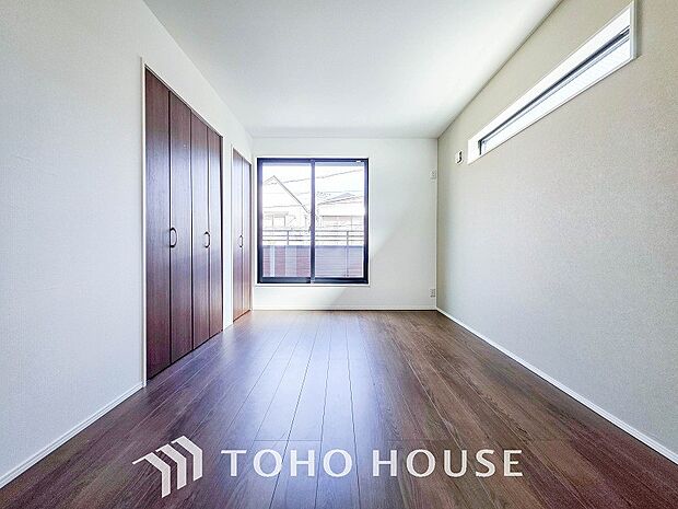 収納スペースもあり、生活しやすい居住スペースです。