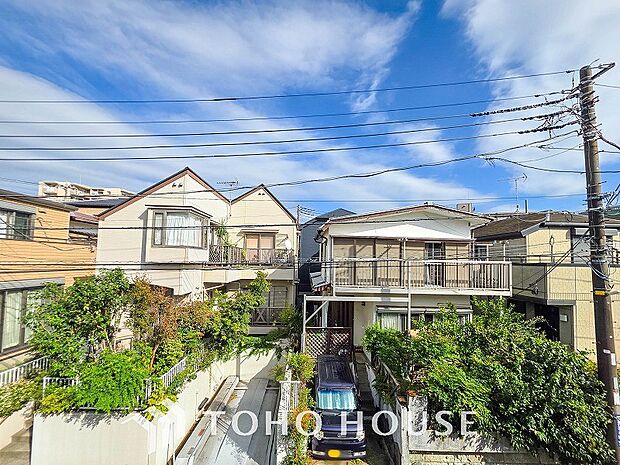 開放的で気持ちの良い眺望と青い空を満喫できます。