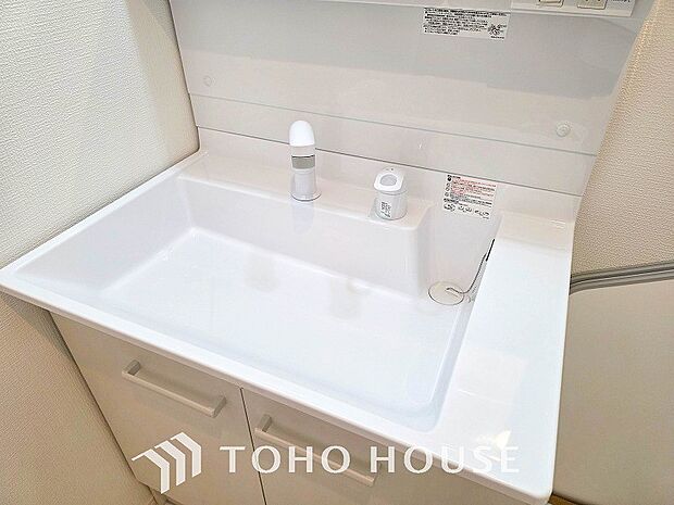 洗面台・洗面所洗面ボウルとカウンターが一体となり、お掃除しやすい洗面化粧台。