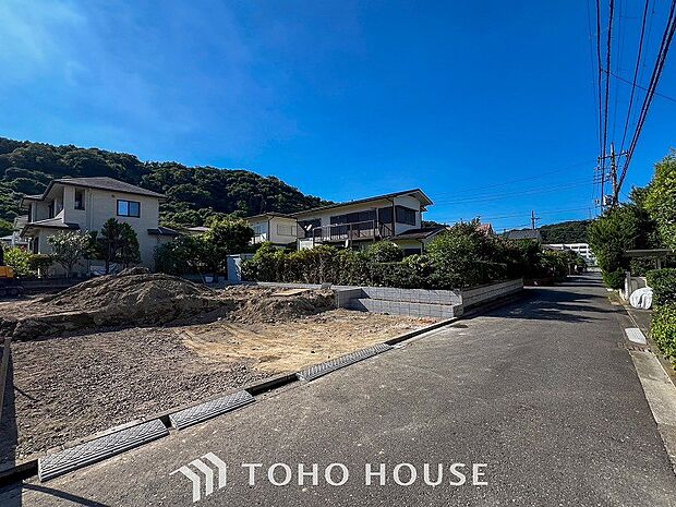 風を感じ解放感あふれる光に満ちた住まい。