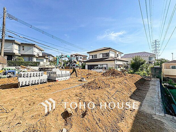 緑豊かな閑静な住宅地は子育て家族にもぴったりの環境です。