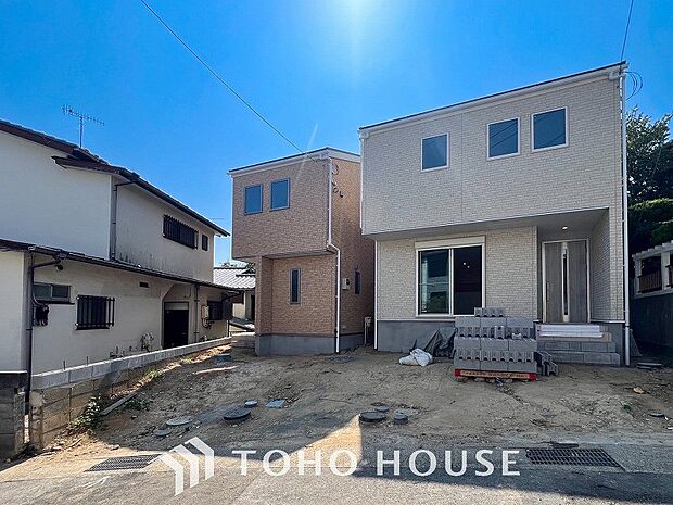 清潔感溢れる玄関がお出迎えする本邸宅の物語は、ここから始まる日常を期待させます。