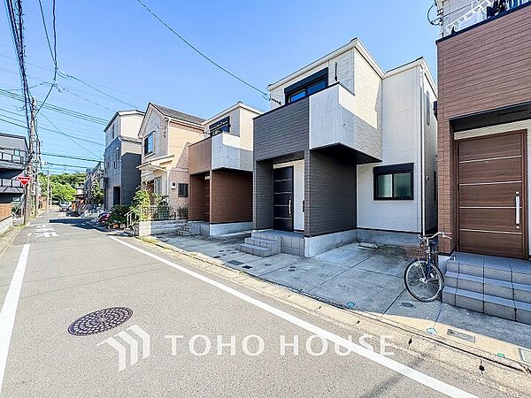 落ち着きのある閑静な住宅街。きっとここからご家族のかけがえのない想い出が作られることでしょう。