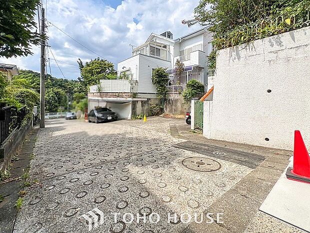 忙しく過ぎゆく日常を置き去るほど、ゆったりした時間が流れる住環境。