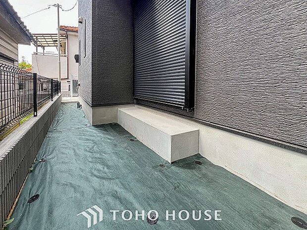 毎日の暮らしの中に癒しを与えてくれるお庭スペース。