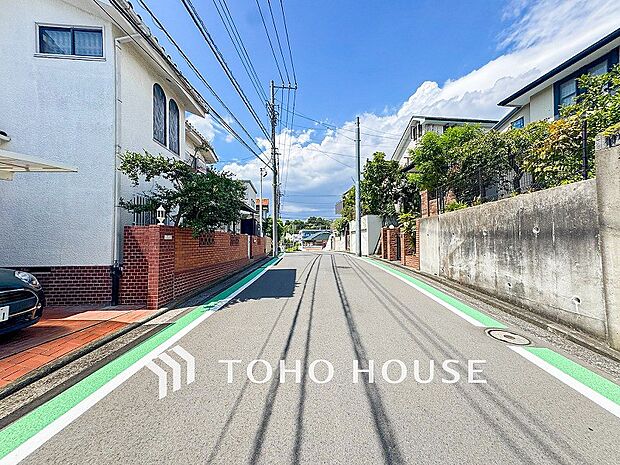 忙しく過ぎゆく日常を置き去るほど、ゆったりした時間が流れる住環境。