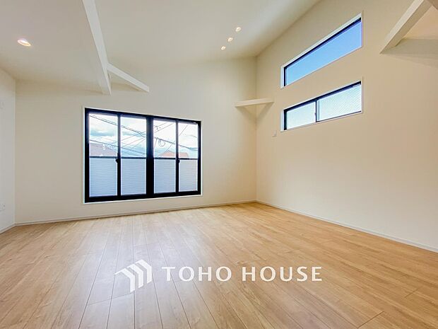 ご家族やお客様との時間など、多くの時を刻む空間。何気なく過ぎる時でさえも上質なひと時に。