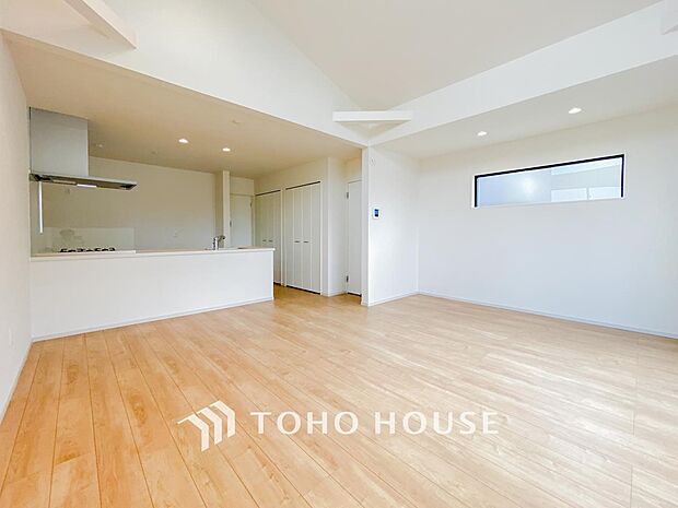 空気感という居心地の良いBGMは、暮らしのステージを彩り、心のやすらぎと満足感を与えてくれます。