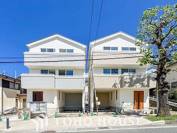 風を感じ青い空から太陽の恵みを感じる温もり溢れる佇まい。