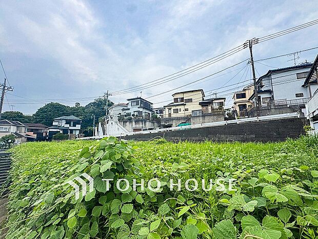 表現された空間は豊かな光と風を纏い、暮らしの時間を豊かにしてくれます。