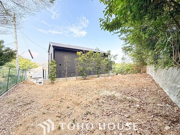 毎日の暮らしの中に癒しを与えてくれるお庭スペース。