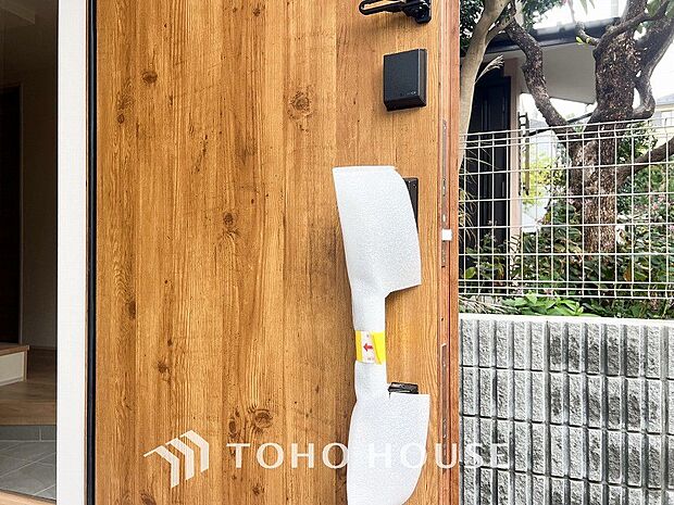 外出時も安心、玄関鍵。