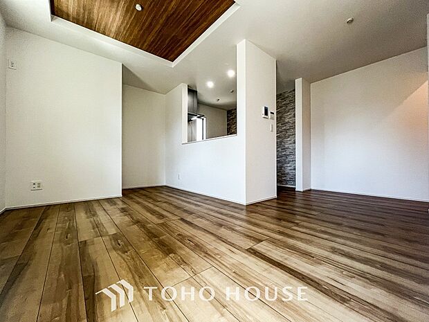 ご家族やお客様との時間など、多くの時を刻む空間。何気なく過ぎる時でさえも上質なひと時に。