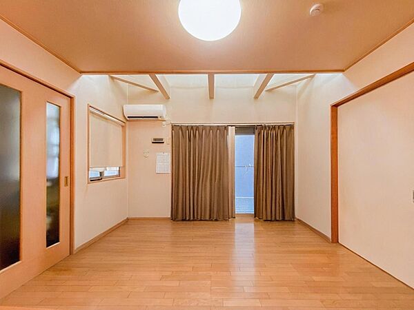 空気感という居心地の良いＢＧＭは、暮らしのステージを彩り、心のやすらぎと満足感を与えてくれます。