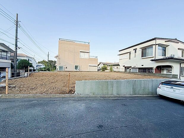 表現された空間は豊かな光と風を纏い、暮らしの時間を豊かにしてくれます。