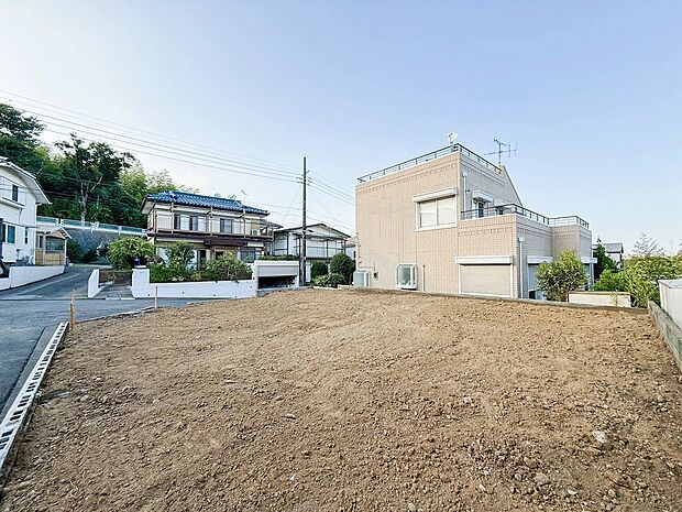 時間のゆとりと空間、爽やかな陽光がもたらす光と風を贅沢なまでに感じる暮らしが始まります。