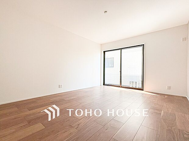 1日の疲れを癒し、心地よく寛げるようゆったりとした広さを確保しています。