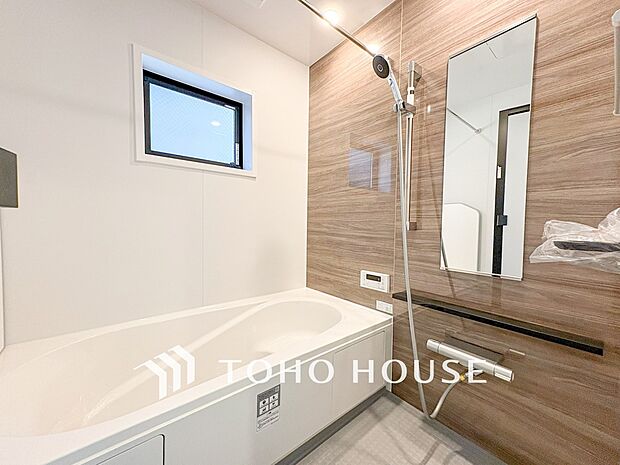 一日の疲れが癒される優雅なバスタイムを堪能できるゆとりあるバスルームです。