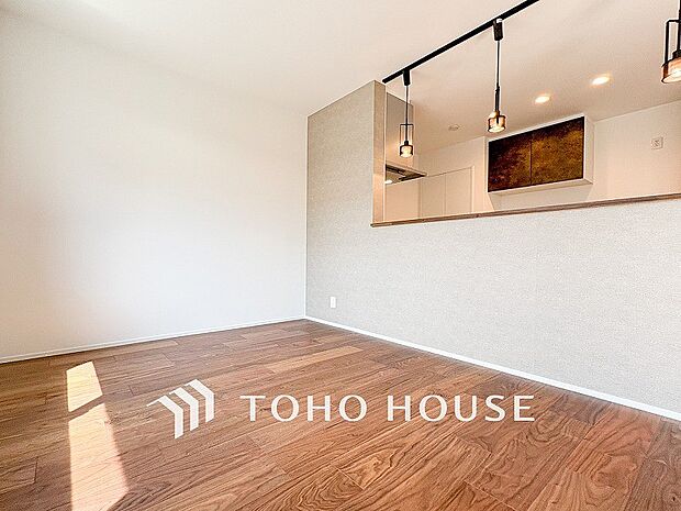 ここにはみんなが集い、食事と楽しい会話が始まるスペース。