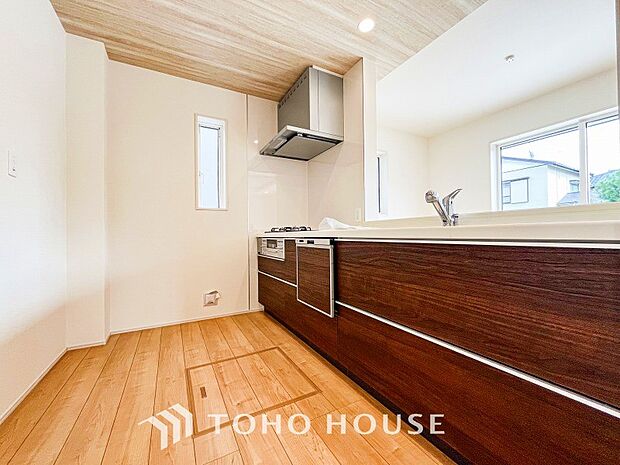 家族の健康を支えるキッチン。毎日使う場所だから気持よく使えて、居心地の良い空間に。