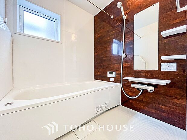 一日の疲れが癒される優雅なバスタイムを堪能できるゆとりあるバスルームです。