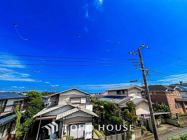 開放的で気持ちの良い眺望と青い空を満喫できます。