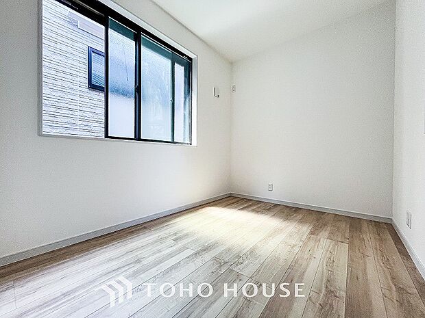 一日の疲れをいやしてくれる主寝室。自分時間を快適に過ごすプライベートルーム。