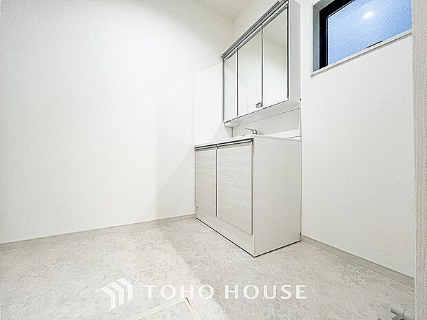 ご家族の1日が始まり、1日の終わりを締めくくる洗面空間。