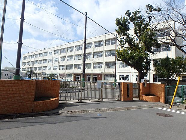 横浜市立上星川小学校