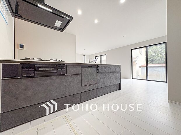 家は、ただ生活する場ではなく、暮らしを愉しく、快適にする場所。家族の会話も弾む空間に。