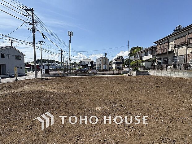 閑静な住宅街の陽当りに恵まれた土地で寛ぎに満ちた生活を。