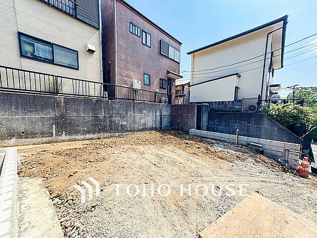 時間のゆとりと空間、爽やかな陽光がもたらす光と風を贅沢なまでに感じる暮らしが始まります。