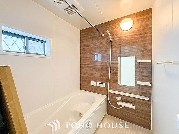 一日の疲れが癒される優雅なバスタイムを堪能できるゆとりあるバスルームです。