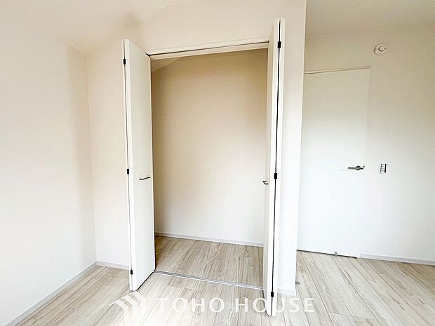 空間を余すところなく有効利用した収納は生活空間をより上質なものにしてくれるでしょう。