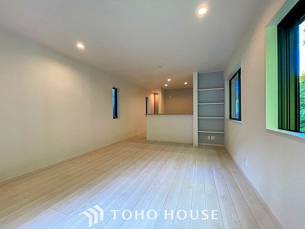 空気感という居心地の良いBGMは、暮らしのステージを彩り、心のやすらぎと満足感を与えてくれます。