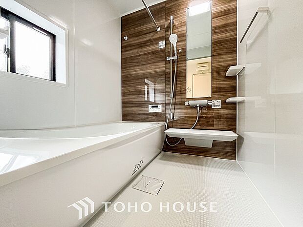 一日の疲れが癒される優雅なバスタイムを堪能できるゆとりあるバスルームです。