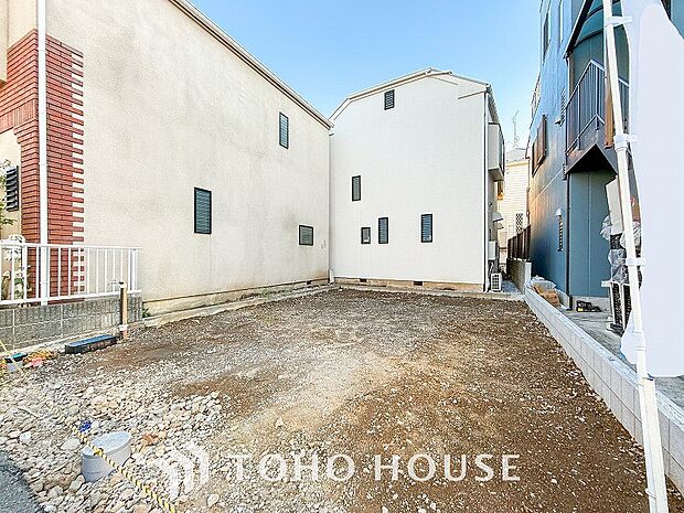 閑静な住宅地で小さなお子様がいるご家族にも安心な住環境が魅力です。