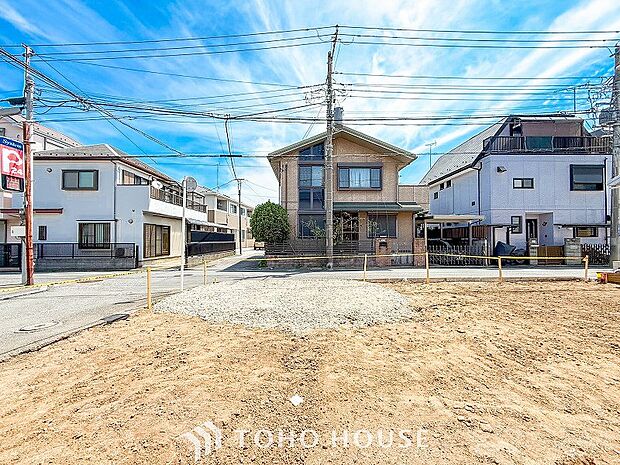 閑静な住宅街の一角、ひと時のくつろぎが生まれ、ゆっくりと愛着が育まれていきます。