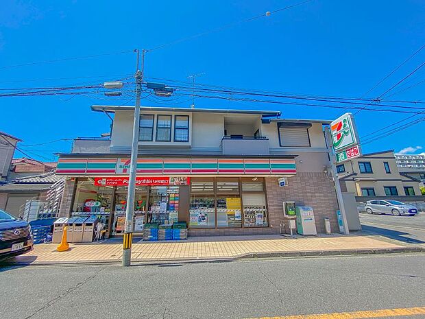 24時間営業ですので、急な買い物に便利です。